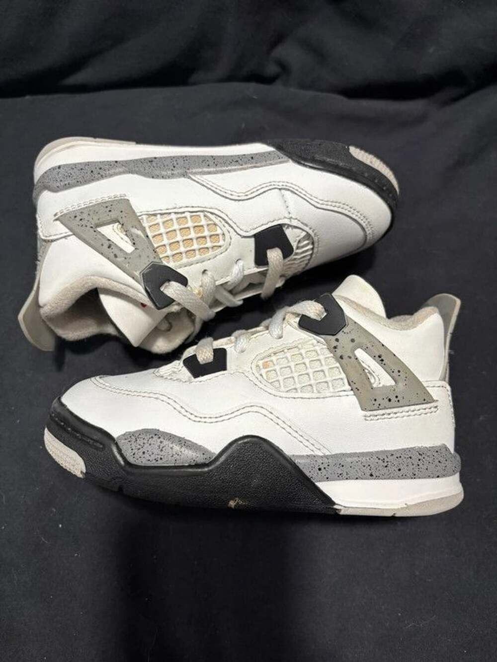 Jordan 4 White Cement